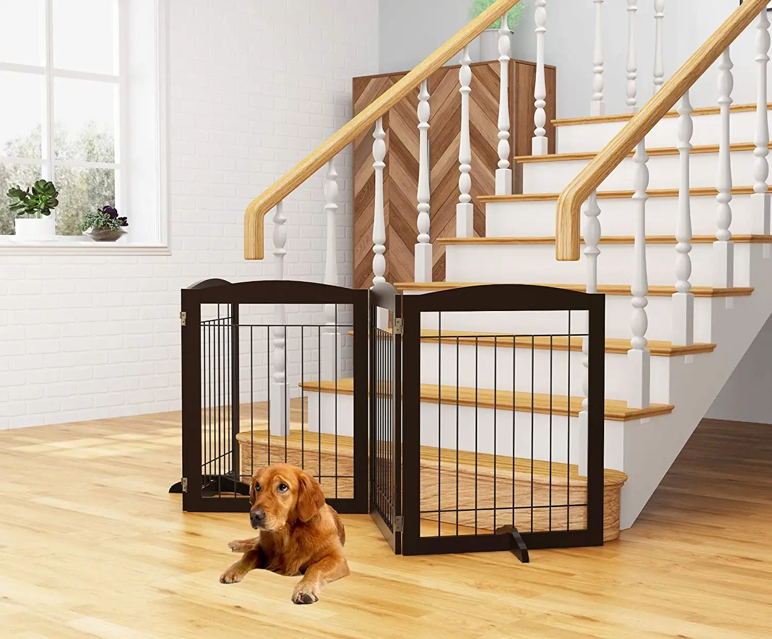 MDF Wood Indoor Safety Welpen zaun Pet Barrier Freistehendes Pet Gate für Türen