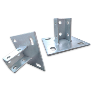 Orientation latérale Base de <span class=keywords><strong>poteau</strong></span> galvanisée robuste 4 trous Support de <span class=keywords><strong>poteau</strong></span> Base de <span class=keywords><strong>poteau</strong></span> de clôture <span class=keywords><strong>pour</strong></span> canal à jambe de force simple - Product Image 1