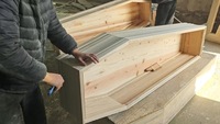 Ataúd de madera maciza de estilo europeo de calidad superior al por mayor, ataúdes de cremación funeraria para adultos, suministro de gama alta