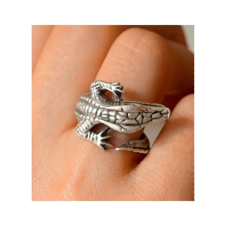 Keiyue Cool Design Silver Engraved Fierce Crocodile Body Circle Finger Ring Crocodile Adjustable Rings for men
