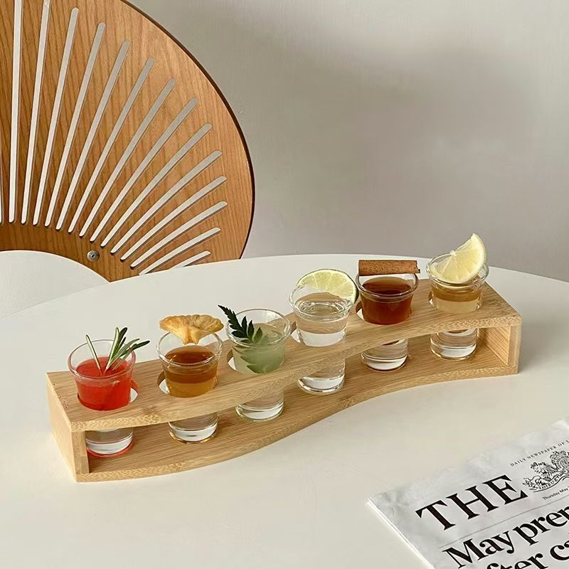 Transparent Six porte-gobelets avec pièces en bois en forme de S