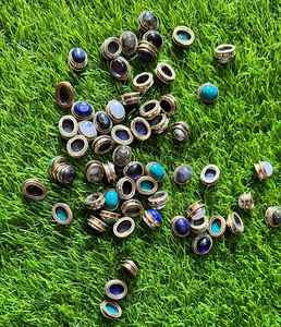 Perles en laiton et pierres précieuses colorées en gros pour la fabrication de bijoux, pièces de bijoux en pierre naturelle pour créer un design unique. - Product Image 2