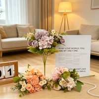 Kunstzijde Bloemenboeket Bruidsdecoratie Kathedraalstijl Bruidsboeket Handgebonden Roos Madeliefje Chrysanthemum Oranje