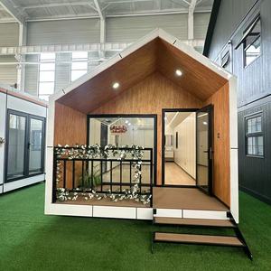 Casa Container di Lusso Triangolare, Impermeabile e Ignifuga a Installazione Rapida, Villa Capsula per Esterni - Product Image 1