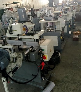 Máy Khoan Định Tuyến Bản Sao Nhiều Trục <span class=keywords><strong>CNC</strong></span> Máy Khoan Định Tuyến Bản Sao Cửa Sổ Lỗ Khóa Nhôm - Product Image 4