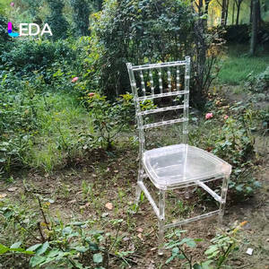 LEDA Hot Selling Chaise Chiavari transparente en résine acrylique de cristal pour les fêtes d'hôtel de location de mariage - Product Image 2