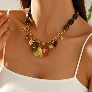 Jingciren Boutique, Nuevo Estilo, Accesorios Guofeng, Collar con Múltiples Colgantes, Chapado en Oro, Retro, Elegante, en Caja de Regalo - Product Image 1