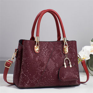 Strati a tracolla di lusso in pelle sintetica Vintage <span class=keywords><strong>borse</strong></span> estive <span class=keywords><strong>borse</strong></span> da donna di mezza età <span class=keywords><strong>borse</strong></span> e <span class=keywords><strong>borse</strong></span> da donna - Product Image 5