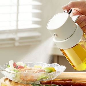 Botella de Vidrio con Rociador de Aceite para Cocina de 6.7 oz - Product Image 4