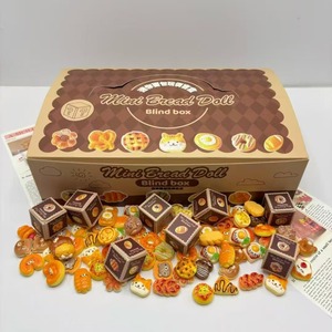 Hộp quà bí mật mô hình bánh mì nhựa nhỏ, đồ chơi PVC sưu tầm mới, phụ kiện trang trí động vật nhỏ để chơi, quà tặng bất ngờ nhỏ xinh - Product Image 4