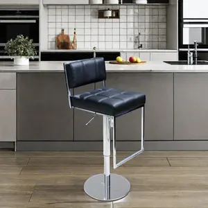 Black Metal Barstool With Wood Back Round Footrest PU Leather Chair For Kitchen Or Living Room For Bars Elegant Bar Furniture