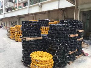 อะไหล่ช่วงล่างรถขุด คุณภาพดี ชุดโซ่ตีนตะขาบ <span class=keywords><strong>PC200</strong></span>-<span class=keywords><strong>5</strong></span> โซ่ 45L - Product Image 3