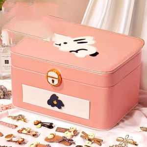 Mini boîte à bijoux en plastique rose pour filles - Jouets amusants pour faire semblant de se maquiller, cadeau d'anniversaire pour enfants, accessoires pour cheveux - Product Image 6