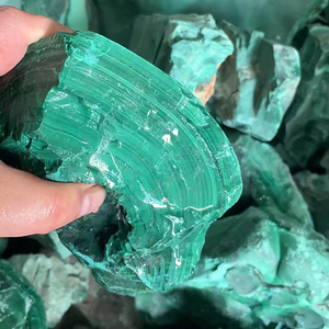 1 pièce Pierre brute de malachite verte naturelle du Zambie, semi-précieuse, de haute qualité pour la guérison et le Reiki - Vente chaude - Product Image 5