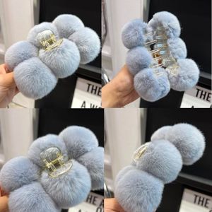 <span class=keywords><strong>Pince</strong></span> à cheveux coréenne personnalisable en peluche grande taille, motif lapin moelleux, nouveau style automne-hiver, accessoires pour femmes - Product Image 2