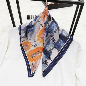 Conception imprimée qualité avant foulard en <span class=keywords><strong>soie</strong></span> personnalisé Unique femmes carré marque foulards en <span class=keywords><strong>soie</strong></span> 100% foulard en <span class=keywords><strong>soie</strong></span> Foulard en <span class=keywords><strong>soie</strong></span> - Product Image 6