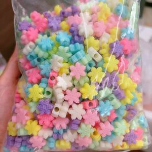 Fleur Styles complets printemps couleur acrylique grand trou perles enfants bricolage perlé té<span class=keywords><strong>l</strong></span>éphone portable chaîne matériel sac bijoux perles - Product Image 6