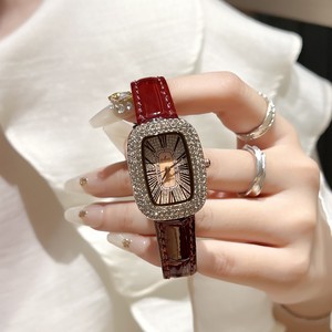 Pour <span class=keywords><strong>montre</strong></span> pour femme <span class=keywords><strong>de</strong></span> <span class=keywords><strong>luxe</strong></span> <span class=keywords><strong>de</strong></span> <span class=keywords><strong>marque</strong></span> <span class=keywords><strong>suisse</strong></span> avec oeuf <span class=keywords><strong>de</strong></span> Pigeon gypsophile plein diamant étanche Quartz ovale déesse breloque en cuir - Product Image 2