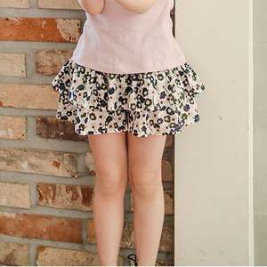 Ropa para Niños Pequeños, Diseño de Mariposa Estilo Gaucho, Vestidos y Pantalones Hechos en India - Product Image 3