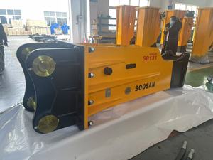 SOOSAN SB131 BOX TYPE Disjuntor hidráulico com características padrão Inclui cinzéis Mangueiras Nitrogênio Cilindro Gás Carregamento Kit - Product Image 6