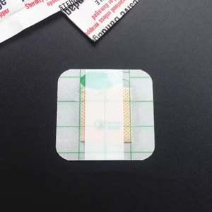 Hoja de vendaje adhesivo impermeable médico para heridas 38*38mm película cuadrada transparente de PU tirita tipo de producto - Product Image 4