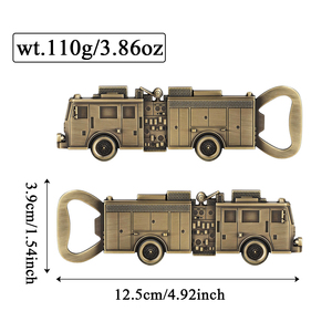 Ouvre-bouteille en forme de camion de pompiers, cadeaux pour hommes, papa, grand-père - Accessoire de bar en forme de camion de pompiers en bronze - Product Image 2