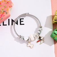 HS123 Bracelet tendance Snoopy en acier inoxydable, ajustable, avec breloques en forme d'os, cadeau pour étudiante, bracelet argenté pour femme