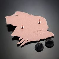 Épinglette personnalisée en émail dur coloré en forme de poisson, broche métallique sur mesure pour cadeau de mode ou objet de collection