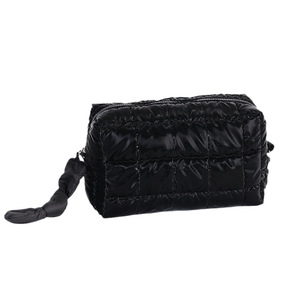 Custom Logo Travel Portable Flat Soft Quilted Cosmetic <b>Pouch</b> Bag Manufacturer <b>Waterproof</b> Quilted Makeup <b>Pouch</b> Zipper, OEM Design - Product Image 1