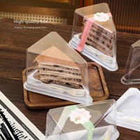 Boîte d'emballage en plastique transparente triangulaire pour mousse au chocolat, tiramisu, gâteau, dessert, avec fourchette