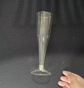Copas de Vino Desechables de Lujo de 4.5 oz, de Policarbonato Acrílico con Tallo, en Color Dorado, para Bodas - Product Image 6