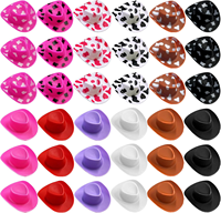 10 pièces en plastique Mini Western Cowboy Cowgirl chapeau mignon Miniature chapeau pour accessoires de fête jouet poupée habiller jouer maison jeux