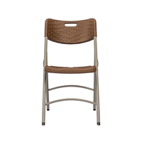 Chaise et table de patio solides empilables modernes et résistantes aux UV en plastique pour le jardin