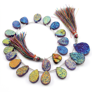 Cuentas de Ágata Natural con Recubrimiento de Titanio, Color Púrpura Druzy, Forma de Pera, Hilo de 10 Pulgadas de Largo - Product Image 1