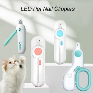 Cortaúñas para mascotas con luz LED UV para recortador de garras de perros y gatos para evitar el corte de la línea de sangre, herramienta de aseo con cuchilla afilada en ángulo - Product Image 2