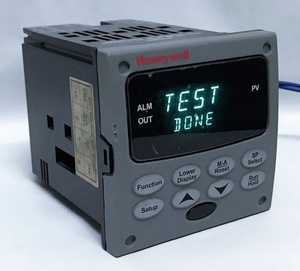 คอนโทรลเลอร์ดิจิตอลอเนกประสงค์รุ่นดั้งเดิม DC2800-CE-1S0-200-000-00-0 มีสินค้าในสต็อก - Product Image 6