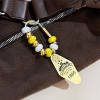 Porte-clés de luxe JS Fashion avec mousqueton, breloques personnalisées, étiquette d'hôtel Motle, porte-clés de voiture perlé à visser pour cadeau