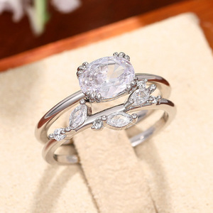 Set di Anelli con Foglie in Zirconia Marquise per Donne, Gioielli di Design Eleganti e Versatili - Product Image 1