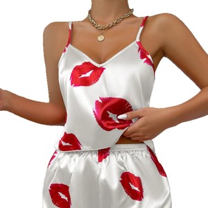 Ensemble de pyjama respirant pour <span class=keywords><strong>femme</strong></span>, taille XS, avec caraco à fines bretelles et short, imprimé lèvres rouges, en satin de polyester, 2 pièces, tenue d'intérieur - Product Image 5