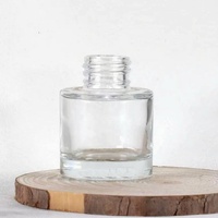 Bouchon à vis personnalisé de 50ml plat cylindrique PP transparent vide Reed diffuseur bouteille en verre avec sérigraphie