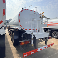 Camion-citerne à eau Sinotruk Homan 6x4 20000L, moteur Yuchai 260 ch Euro 2, camion-citerne pour le nettoyage des routes