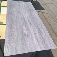 Rutschfester SPC-Klick-Bodenbelag Holzoptik Vinyl Wasserdicht Innenbereich Luxuriöser Look