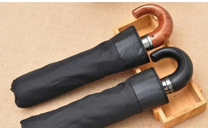 <span class=keywords><strong>Parapluie</strong></span> inversé de <span class=keywords><strong>luxe</strong></span> pour hommes, manche en bois, grand, automatique, coupe-vent, robuste, 8 baleines, pliable, <span class=keywords><strong>parapluie</strong></span> de pluie, cadeaux d'affaires de golf - Product Image 4