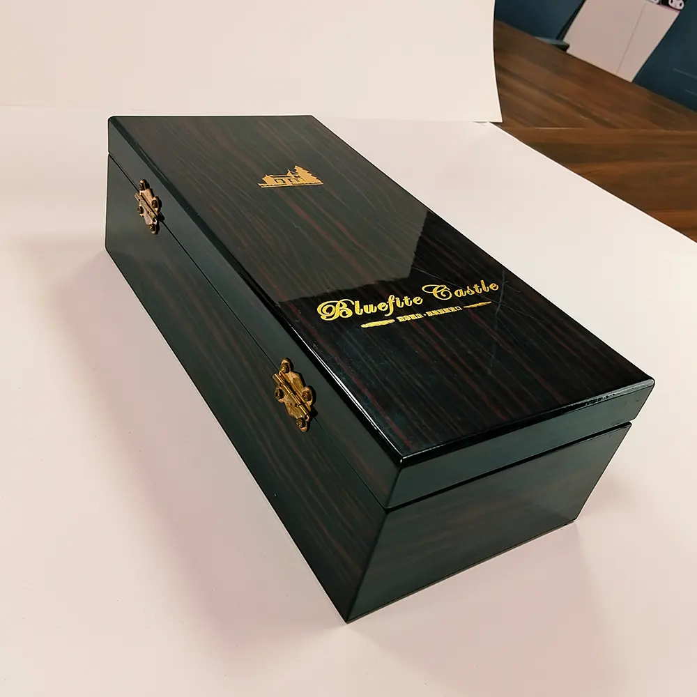 Boîte d'emballage souvenir en bois d'estampage d'or de luxe boîtes à vin en bois personnalisées avec couvercle à charnière boîte souvenir pour la décoration de mariage