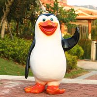 Sculpture de pingouins de taille réelle personnalisée, Statue de pingouins de personnage de Madagascar