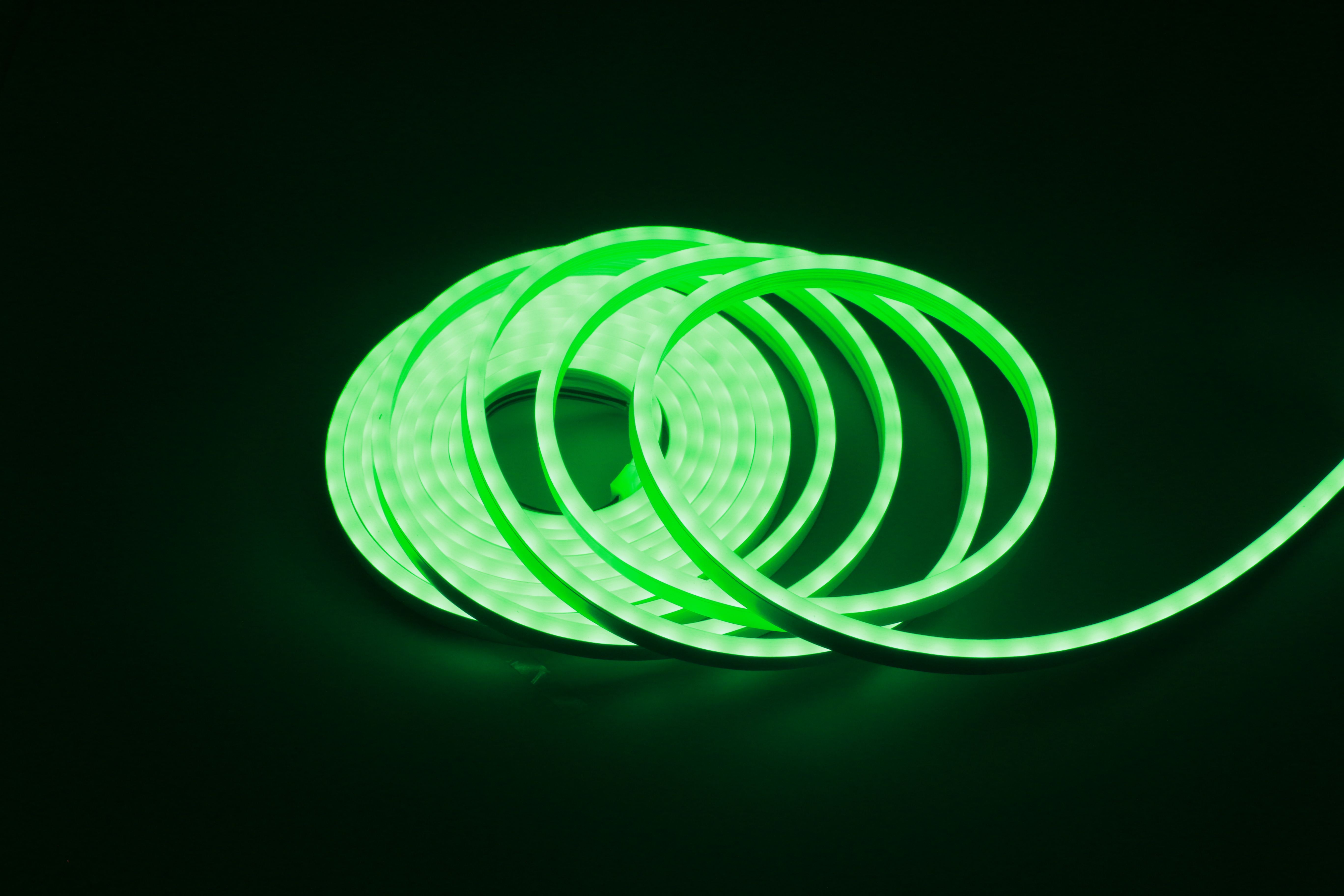 สีเขียว