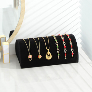 Collana con cuscino mezzo tondo in velluto di moda - Product Image 2