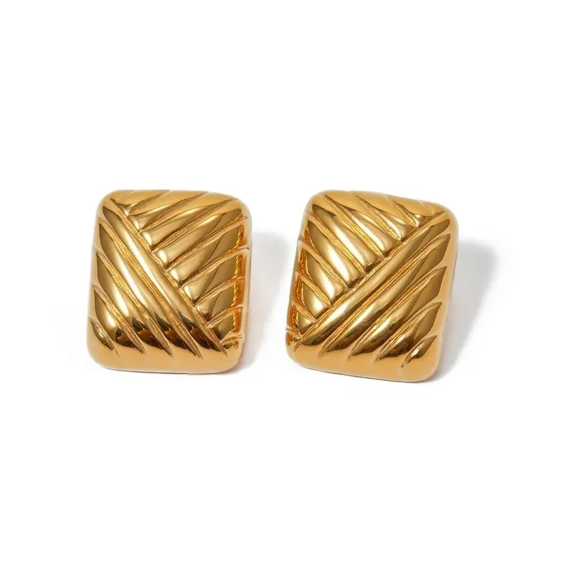 Venta caliente al por mayor de acero inoxidable 18K chapado en oro real flor perno prisionero para las mujeres pendientes de joyería fina