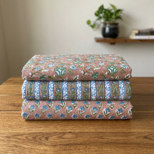 Tela de Algodón Puro Premium de Jaipur con Estampado Artesanal, Combinación Floral de Enredaderas Jaal y Textil con Pequeños Motivos Booti - Product Image 3