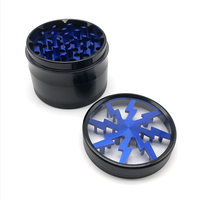 Logo Kustom OEM 40Mm Penggiling Logam Ramuan Ramuan Aksesori Rokok Penggiling Cetakan UV 60Mm